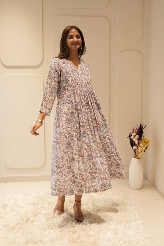 Ivory Floral Pintuck Anarkali Kurta